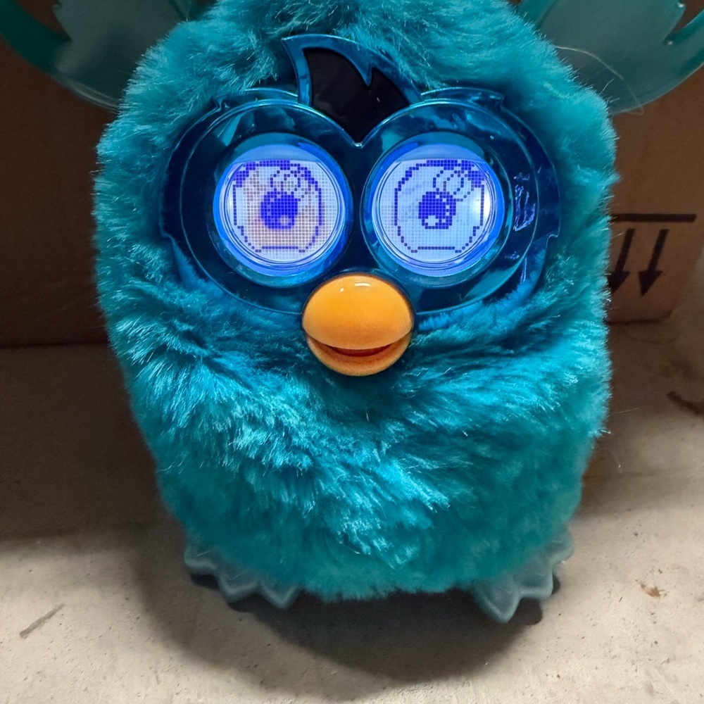 Furby A Mind of Its Own Electronic Pet Teal-Hasbro - Lights Work Sound Does NOT